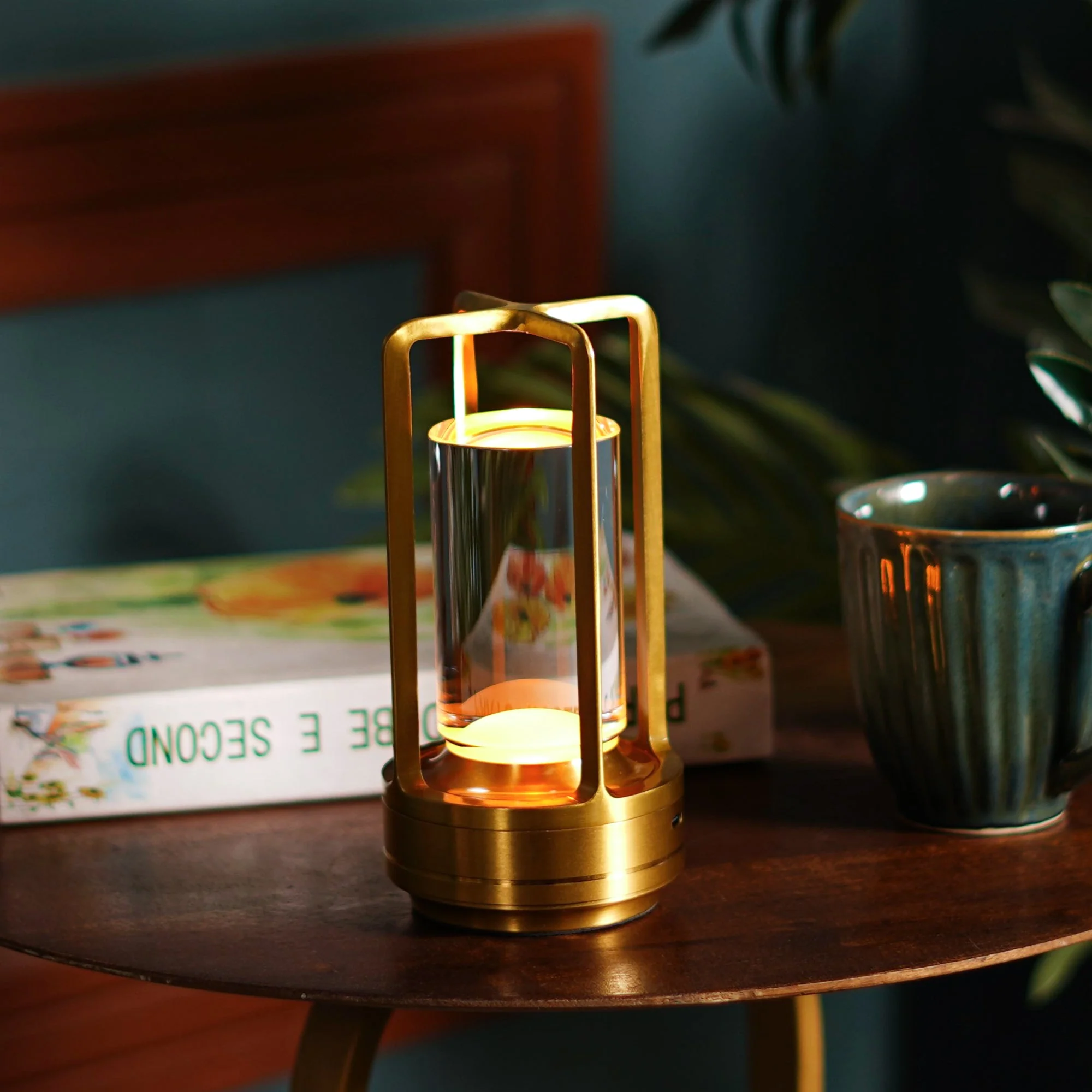 Luminique Crystal Portable Lamp - Image 19